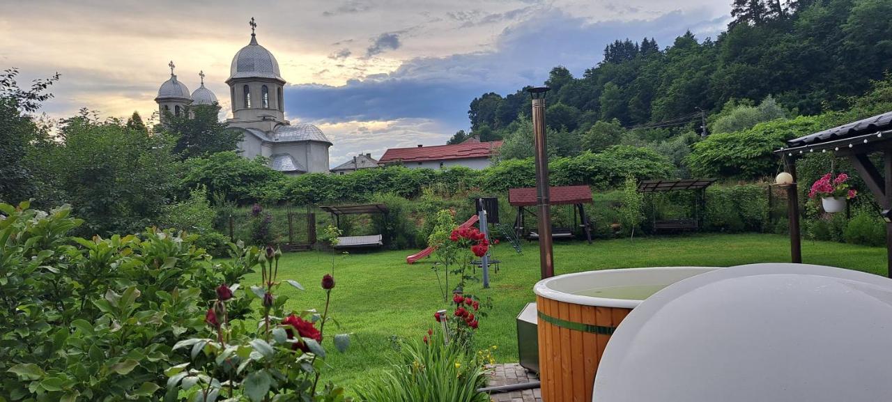 Apartamento Casa Melinda Vişeu de Sus Exterior foto
